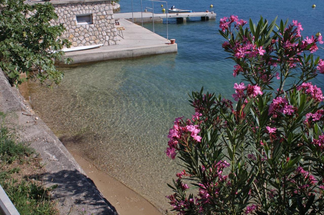 Apartments And Rooms By The Sea Supetarska Draga - Gornja, Rab - 11579 Exteriér fotografie