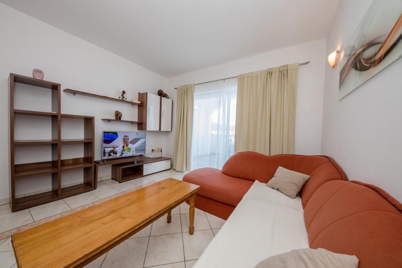 Apartments And Rooms By The Sea Supetarska Draga - Gornja, Rab - 11579 Exteriér fotografie
