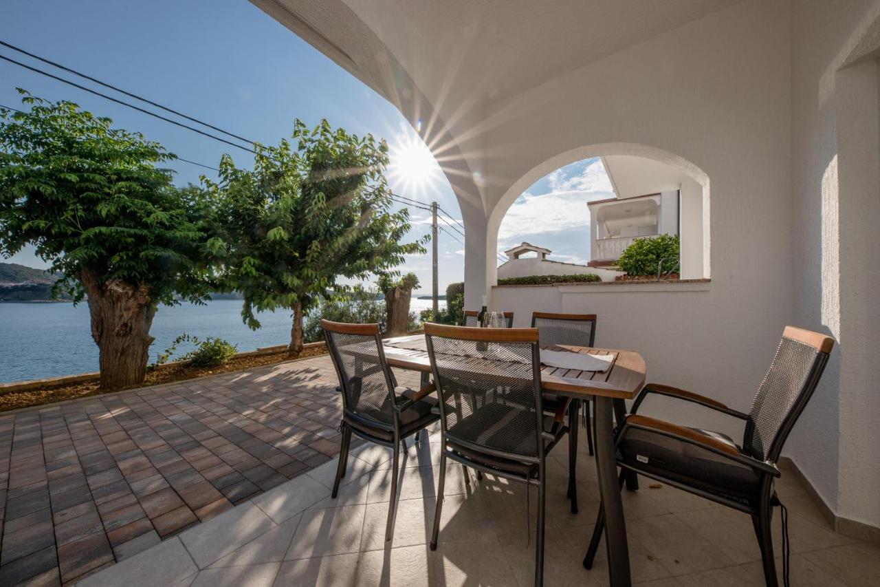 Apartments And Rooms By The Sea Supetarska Draga - Gornja, Rab - 11579 Exteriér fotografie