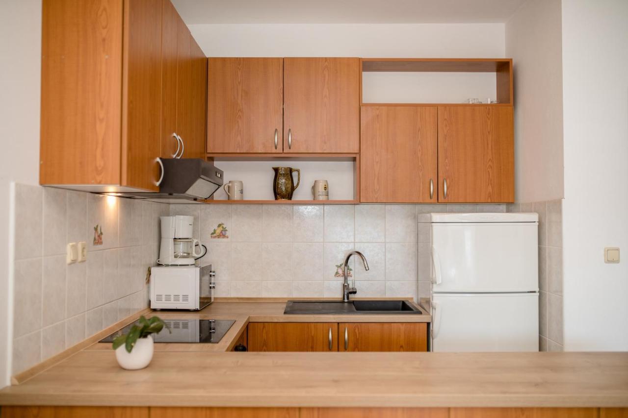 Apartments And Rooms By The Sea Supetarska Draga - Gornja, Rab - 11579 Exteriér fotografie