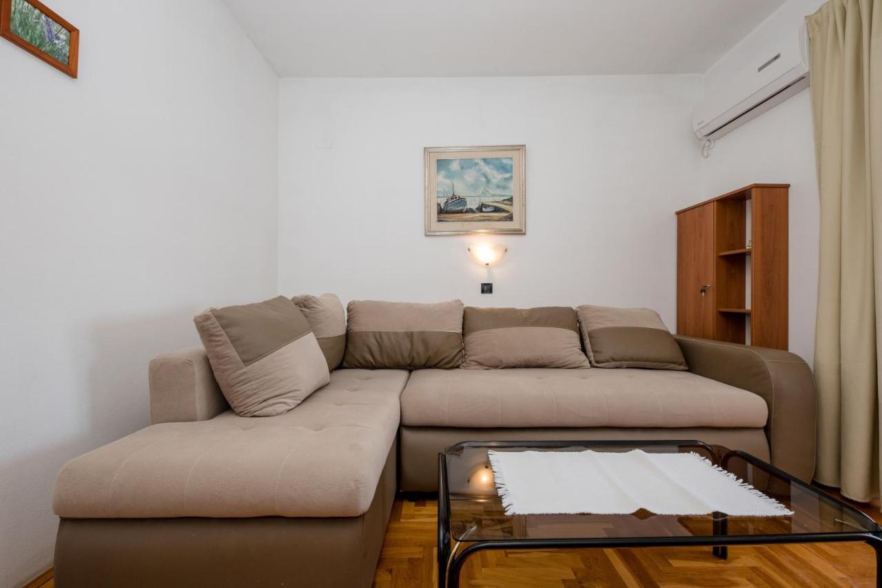 Apartments And Rooms By The Sea Supetarska Draga - Gornja, Rab - 11579 Exteriér fotografie