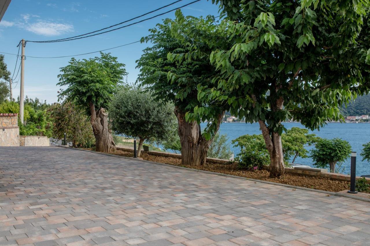 Apartments And Rooms By The Sea Supetarska Draga - Gornja, Rab - 11579 Exteriér fotografie